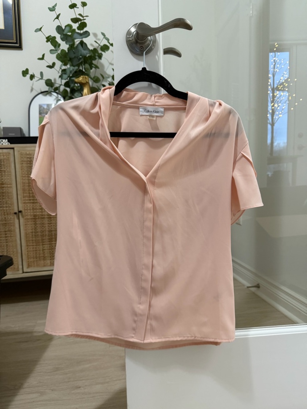 Calvin Klein Light Blush V-Neck Short-Sleeve Blouse